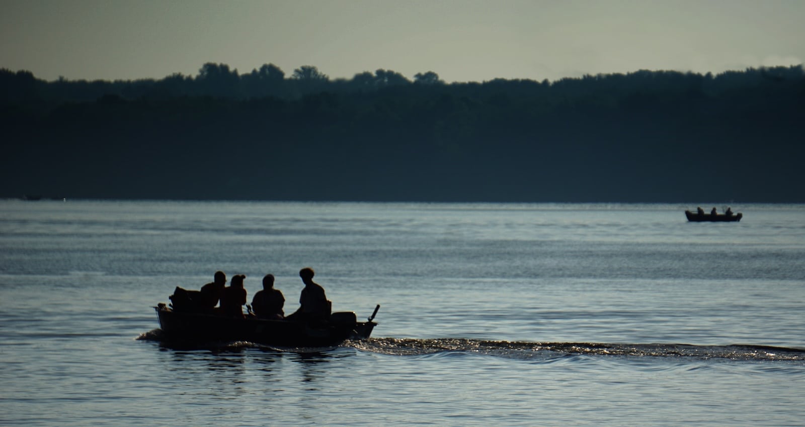 Pymatuning State Park, people fishing out on the lake