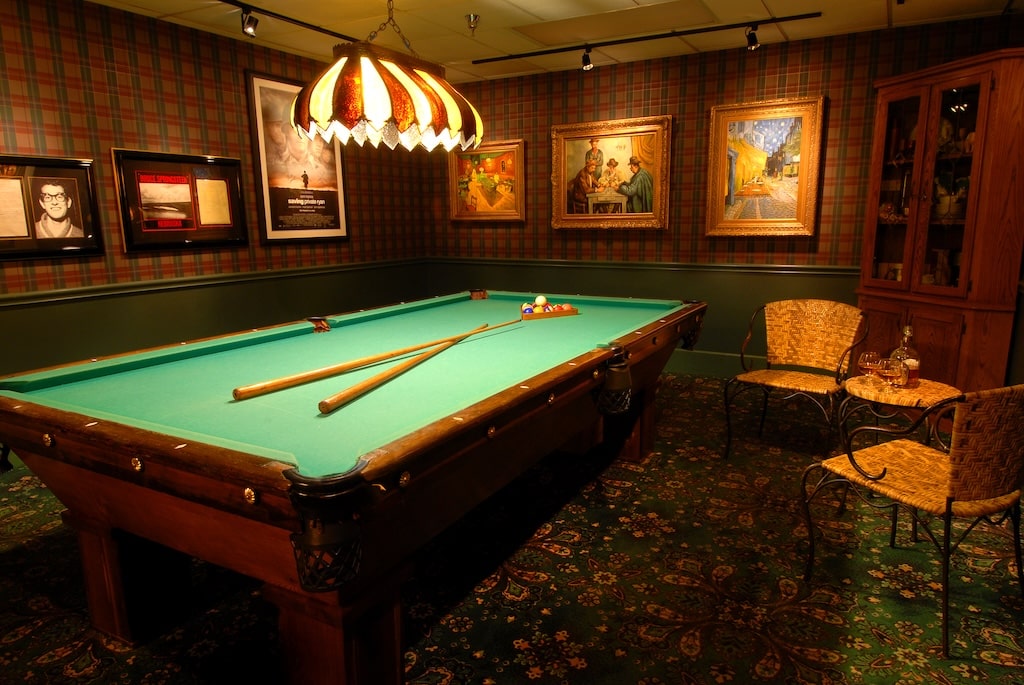 Unique Hotels Near Sharon, PA, for Romantic Getaway 4