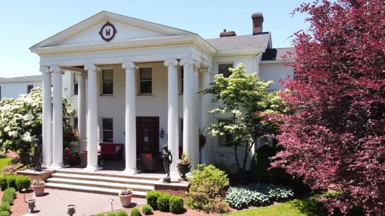 One of the most unique hotels near Sharon for your romantic getaways this year